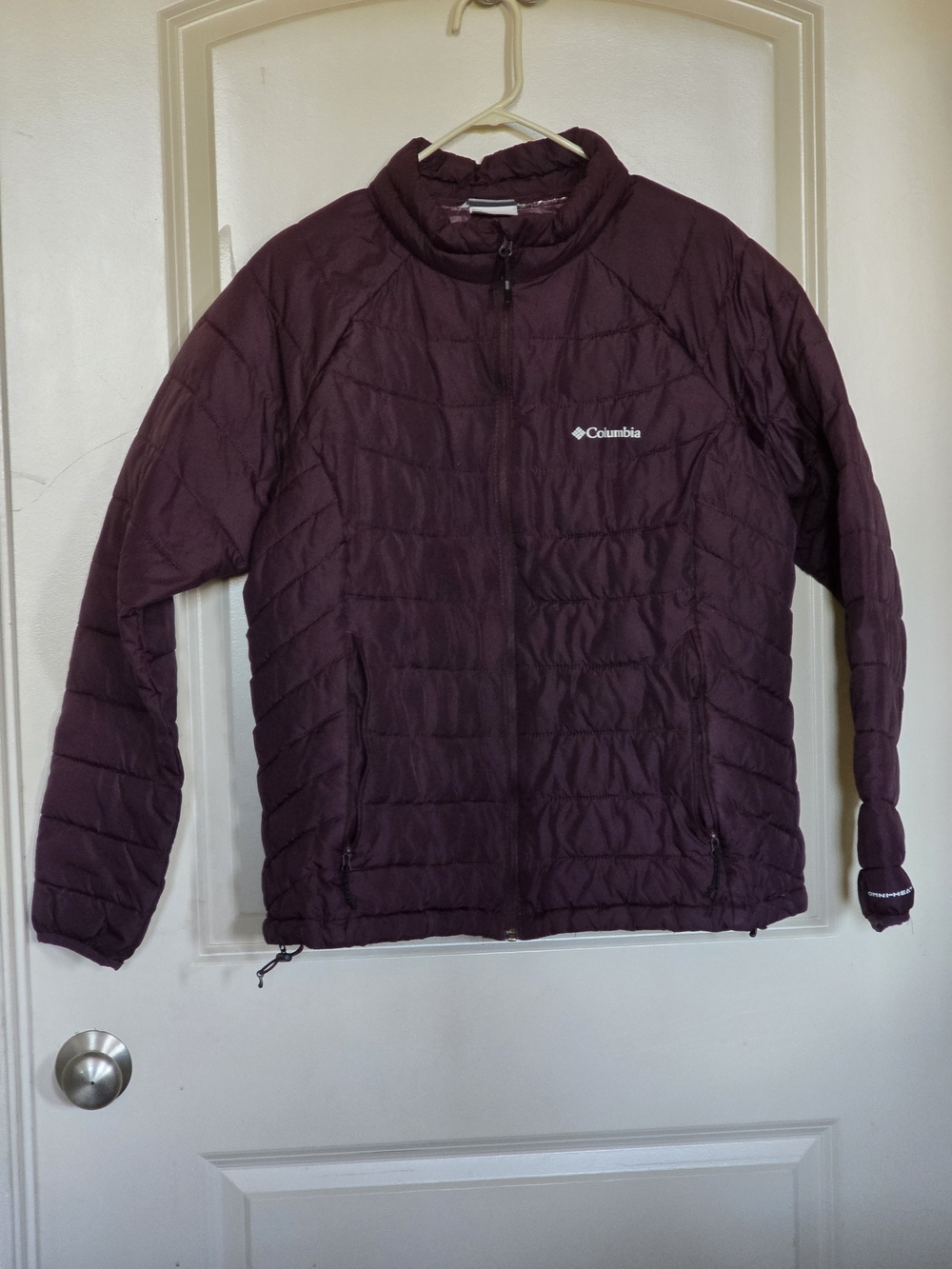 Columbia Lightweight Puffer Jacket in Deep Plum